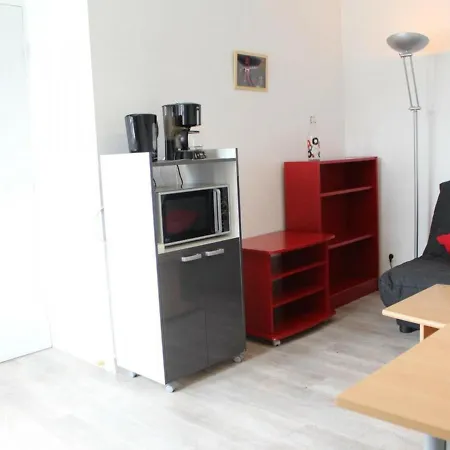 Apartment La Rochelle, 1 Piece, 2 Personnes - Fr-1-246-76